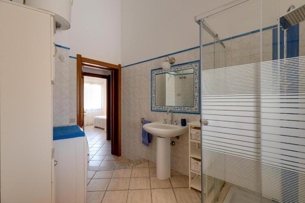La Casa Delle Zie - Cabras Villa Exterior photo