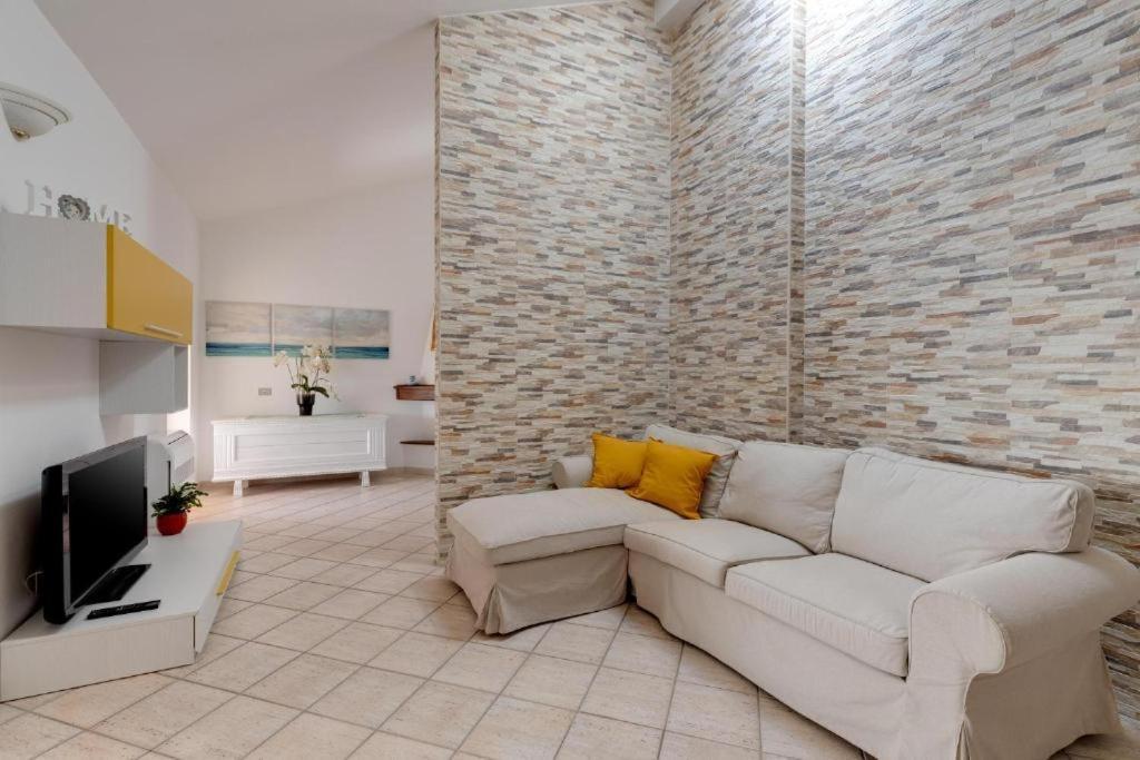 La Casa Delle Zie - Cabras Villa Exterior photo